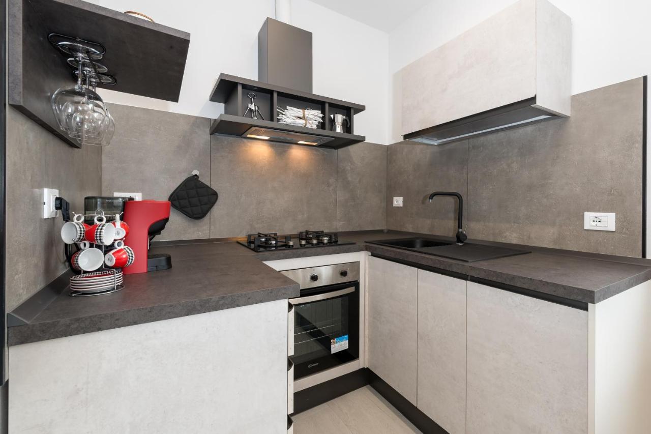 Appartement Obsidian -Centro- Wifi + Free Parking à Ravenne Extérieur photo